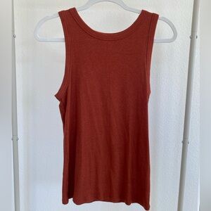 A new day rust colored tank size L